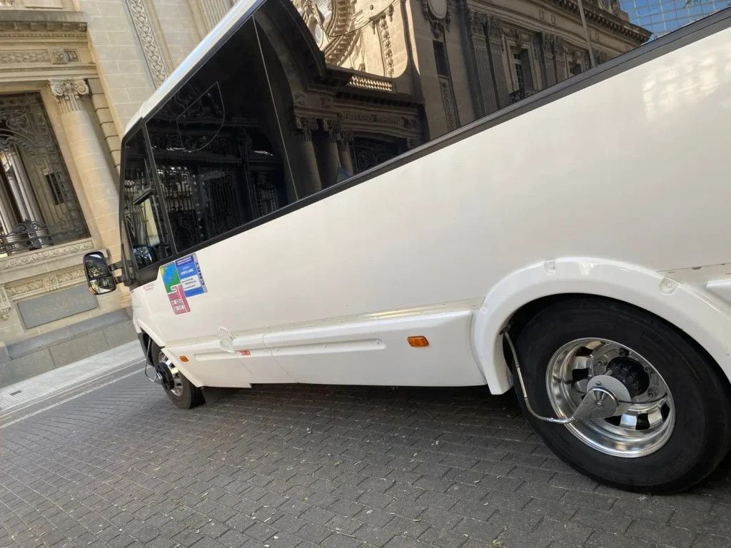 Minibús IVECO EURO 23 asientos
