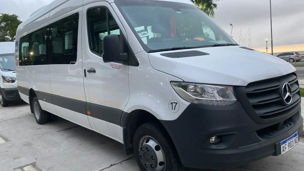 Minibús Mercedes Benz Sprinter 517 CDI