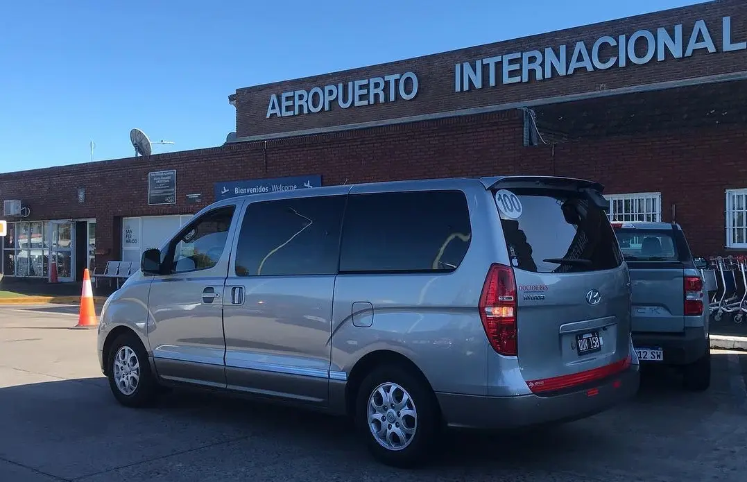 Traslados grupales aeropuertos Ezeiza y aeroparque - Doctor Bus